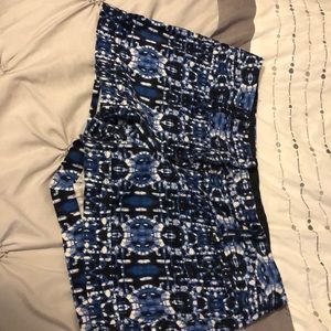 Blue mid waist shorts